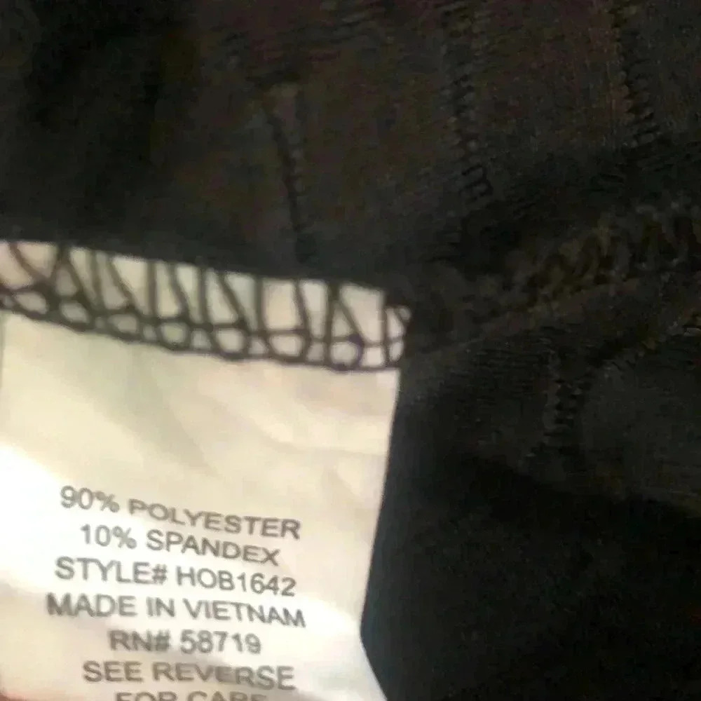 NYC petite large 1/2 zip top black with waffle texture - Picture 5 of 12